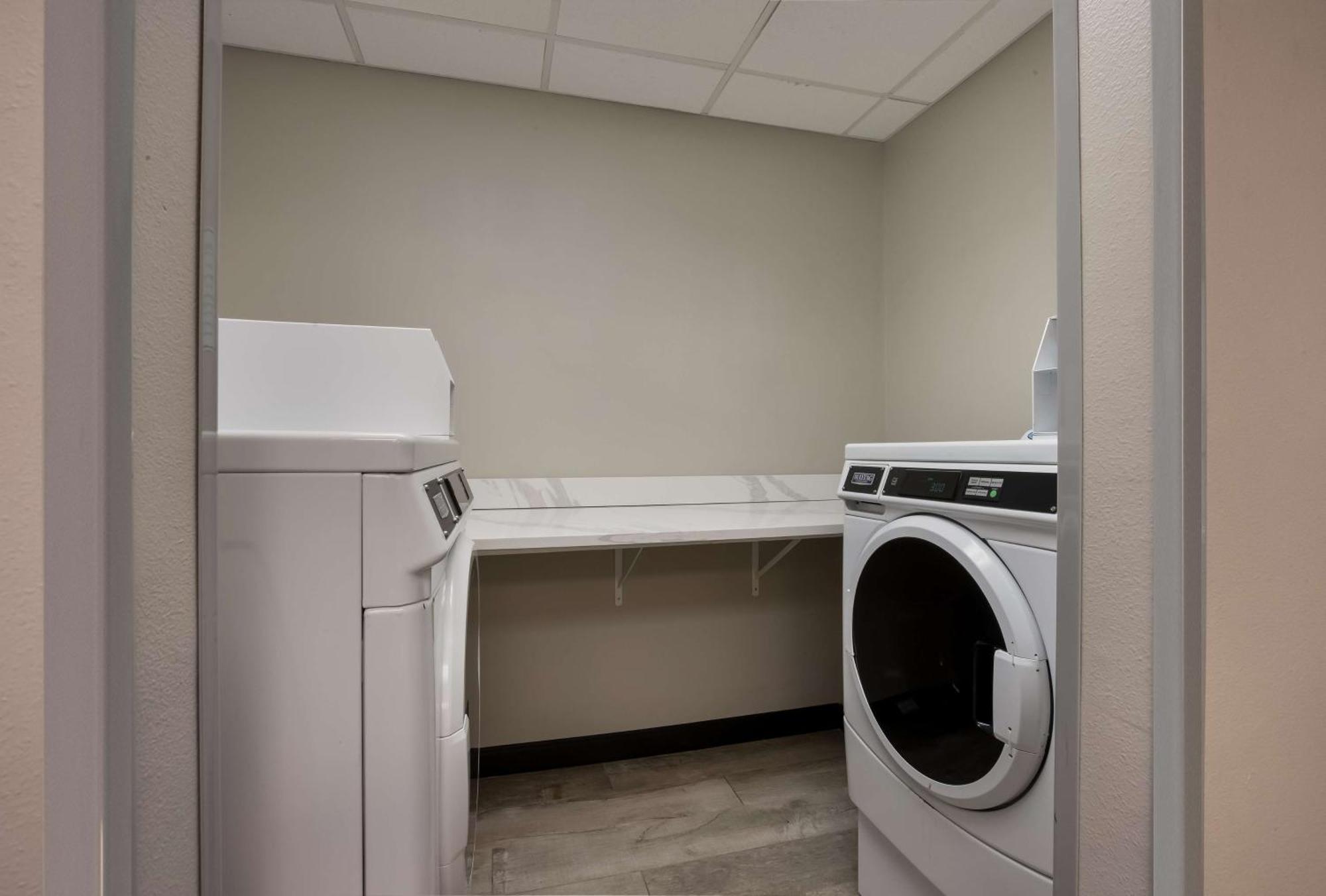 The Hub Middletown Red Bank- Best Western Signature Collection Екстер'єр фото